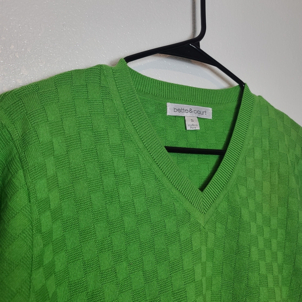 Vintage Women’s Green Checkered Cotton V-Neck Sweater – Y2K Preppy Style – Size - Picture 6 of 8